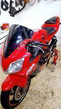 CBR600 F4i هوندا افوراي كفاله نازله من كلشيء وكلاشيء ماشيه ٣٤ الف السع...