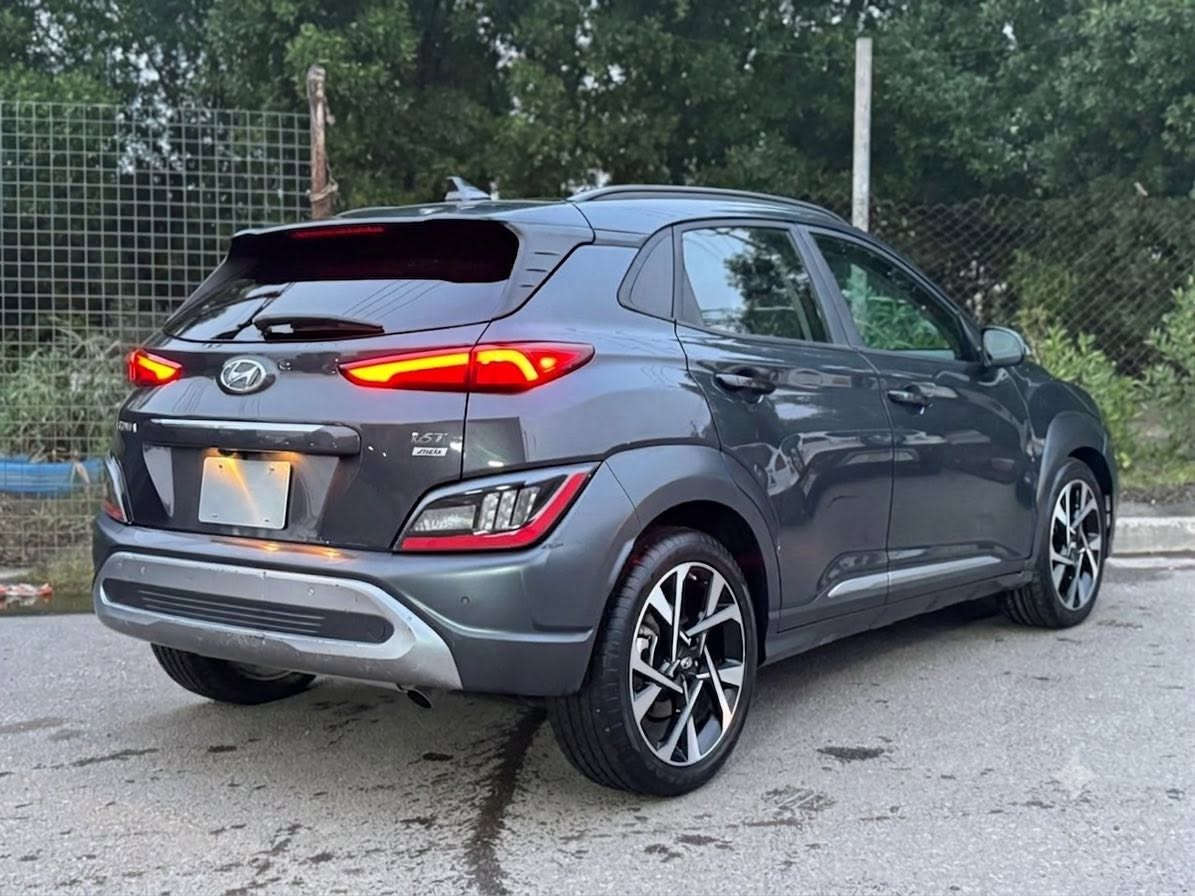 سلام عليكم
للبيع او مراوس 
كونا 2022 LIMITED
مكينة 1.6LTurbo
فووول مواصفات 1/1 
بصمة
فتحة سقف
رادارات جوانب وامامي
كشنات جلد وكهرباء
3 انضمة قيادة
سايد بريك بصمة
فول مواصفات شنو بالك بيها
ماشية 37 الف
حادثها جاملغ وبنيد 
السعر #135ورقة
مكاني بغداد الجديدة

‭***********‬ مصطفى
