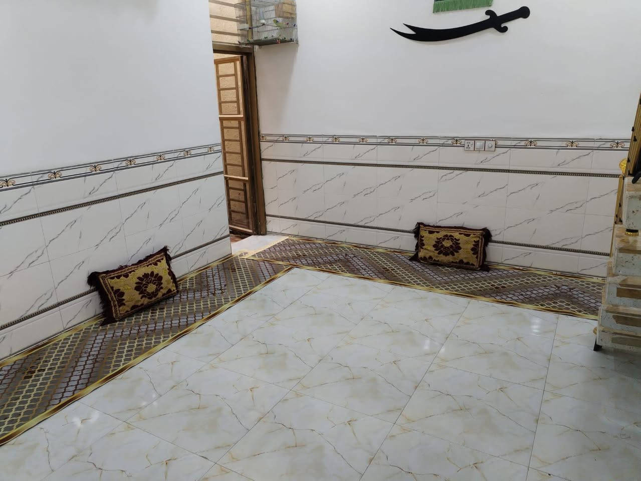 🏡 فرصة مميزة لامتلاك دار في حي الفرات
دار سكني للبيع بناء حديث 2023
موقع ممتاز قريب من شارع الصب وبالقرب من جميع الخدمات
تفاصيل العقار:
المساحة: 100 متر
غرفتا نوم
صالة عائلية
مطبخ
استقبال
مجموعة صحيات داخلية وخارجية
📍 الموقع:
حي الفرات – قرب شارع الصب
منطقة هادئة ومطلوبة للسكن
💰 السعر:
120 مليون دينار
✔ قابل للتفاوض للجادين
دار جاهز للسكن الفوري ومناسب للسكن العائلي أو الاستثمار
📞 للاستفسار والمعاينة:
مكتب البروج المشيدة للعقار
***********
***********
