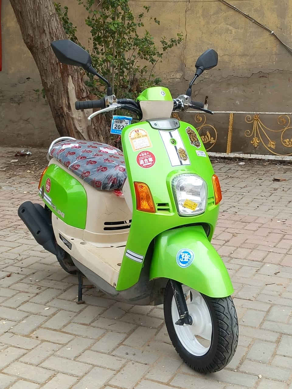 سلام عليكم....
دراجه للبيع 🛵بوليس ياباني ختم  واحد 
دراجه شلعه معدل كهربائيات كلهه شغاله دراجه جديده تايرات جديد  بلادية أي نقص مابيهة دهن جديد 
جيب فيتر وتعال افحص
العنوان بغداد مدينه الصدر مطعم ليمنونه الاستفسار الاتصال على الرقم 📞***********
