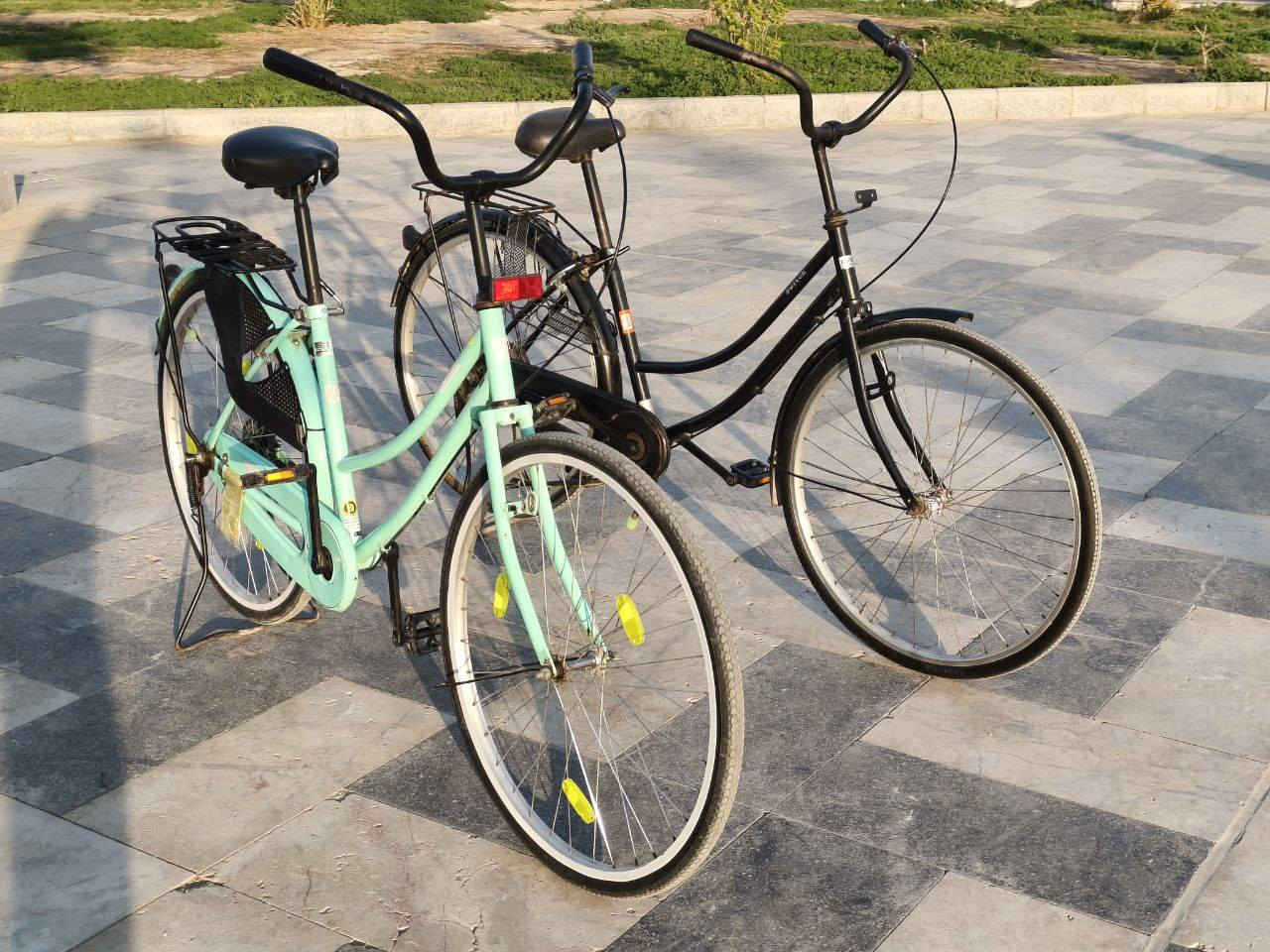 السلام عليكم بايسكلات للبيع صارلهن شهر من طالعات حاويه المكان ناصرية مركز  كلمن وسعره مو شراي لاتجي رقمي ***********
