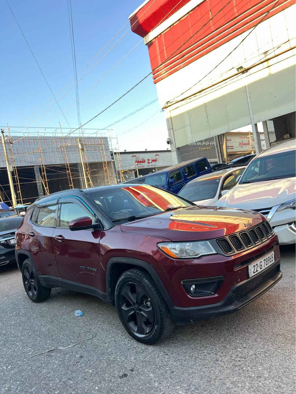 Jeep compas 2021
فول مواصفات بدون فتحة 
بلاك توب 
سقف اسود بيلادي 
٣ قطعة صبغ 
امامي و خلفي كبس 
ماشي ٥٣ الف 
هزة سنوي جديد 
مكان اربيل 
سعر ١١٣ ورقة مجال بسيط 
واتساب *********** أربيل, العراق
