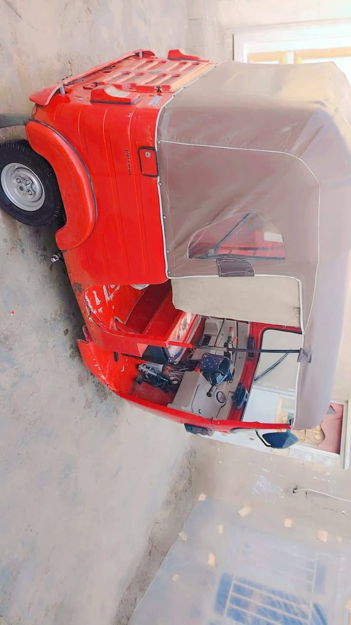 سلام عليكم تكتك 18 اوراق.  مفتوحه. بس لا تنقيص ولا تبخير كهرباءيات كله شغاله تكتك كبل للشارع.  الصور موضحات ما يحتاج اسولف. السعر 3. 700. تكتك خير من الله.


**إذا كنت صاحب هذا الإعلان وتريد حذفه لأي سبب، رجاءا أرسل رسالة إلى الدعم الفني**