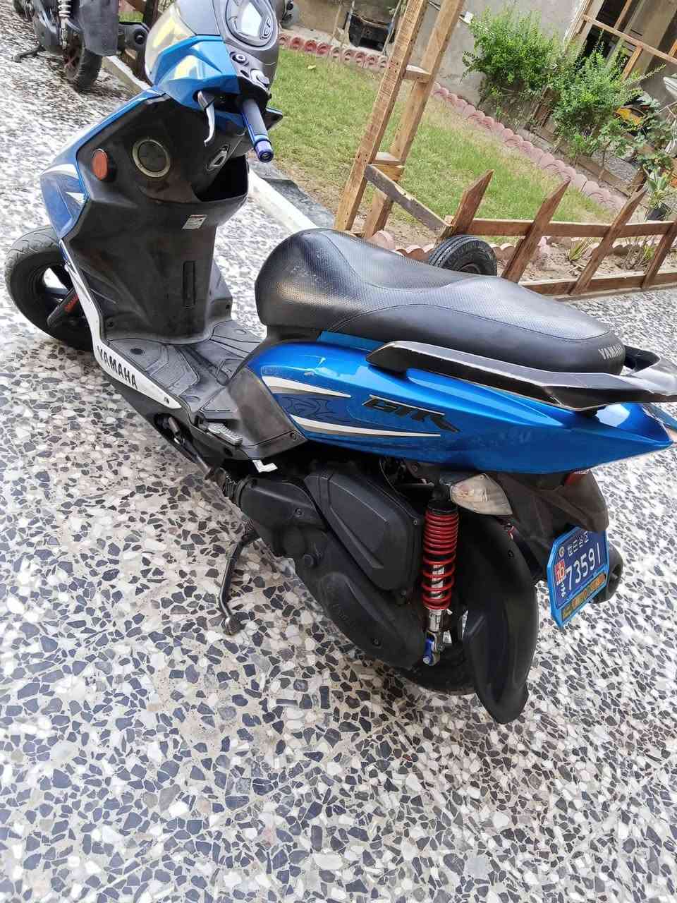 السلام عليكم دراجه جي تي ار لون مميز دراجه ربمبه مكفوله كفاله عامه من كلشي جيب الف فيتر وفحص مكان البياع السعر 950 بيهه مجال حك الجيه رقم ***********
