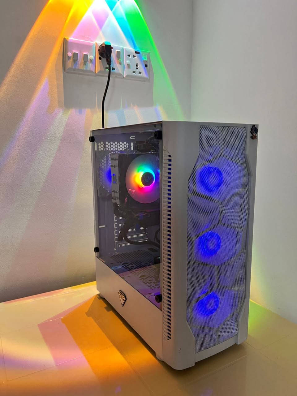 • المعالج: i5 12400F جيل 12
• كرت الشاشة: RX 6500 XT
• رام: 16GB
• تخزين SSD NVMe سريع256 + HDD500
• مناسب للألعاب، التصميم، الدراسة والشغل
• الجهاز استخدام نظيف وحرارته ممتازة
• يشغل  الألعاب بسلاسة
السعر 850 وبيها مجال للشراي


**إذا كنت صاحب هذا الإعلان وتريد حذفه لأي سبب، رجاءا أرسل رسالة إلى الدعم الفني**