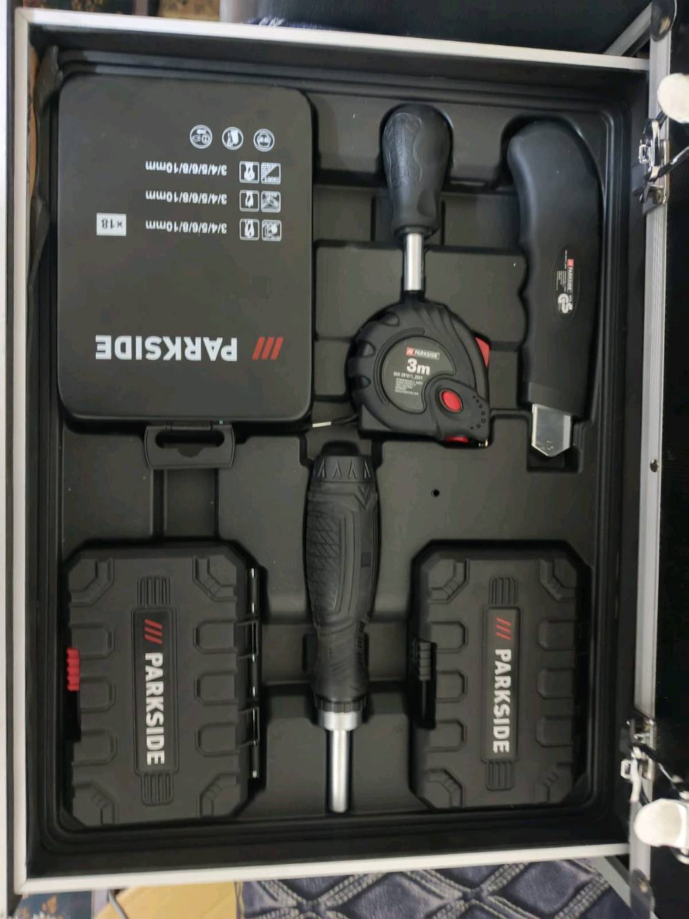 سلام عليكم 
دريل بريك سايد للبيع 
معه كامل الملحقات