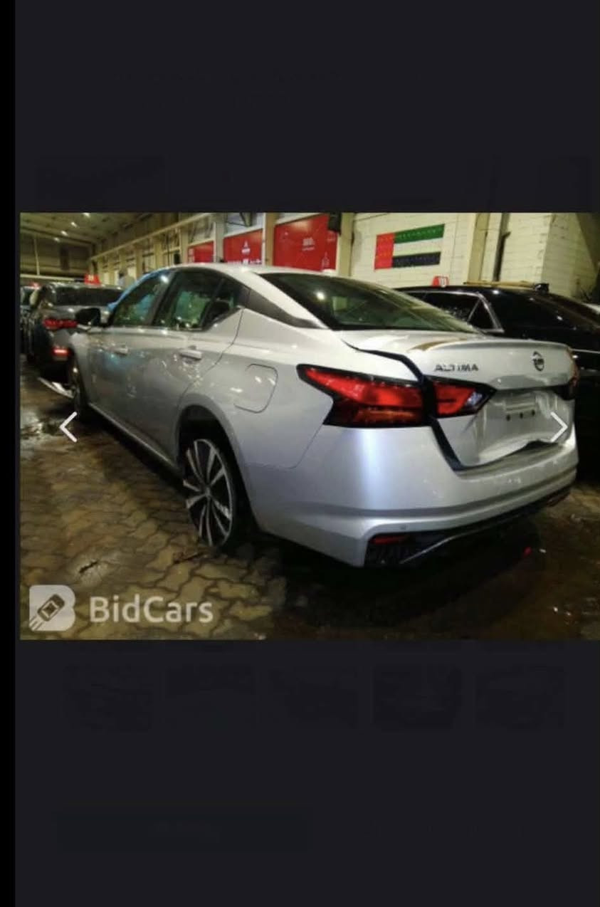 للبيع التيما SR
السعر 140

***********

موديل 2021 

الون سلفر 

شفتات ستيرن 

تثبيت سرعه 

شاشه لمس 

رادار 360 درجة 

كاميرا خلفي 

ويل بلادي 

تايرات جديد 

ماشيه 60 

كشن جلد+كهرباء 

لايتات زنون بلادي 

كير مكينه بشرط 

حادثها بونيد وباب خلف السكن بدون قطرة دواخل بشرط الفحص 

1N4BL4CV9MN388794

رقم سنويه جديد تحويل ثاني يوم 

مكان ديالى شهربان
