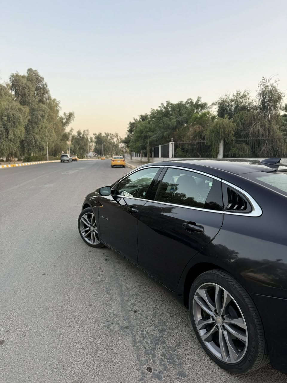 السلام عليكم شوفرليت ماليبو 2023 مواصفات LT فول حادث نص جاملغ وصندوق بدون دواخل بجم كبس بدون ايرباك رقم اربيل علما الرقم مو ويا السيارة انطي غير رقم اعتيادي مكاني كركوك سعر السياره 135 بي مجال بسيط ***********
