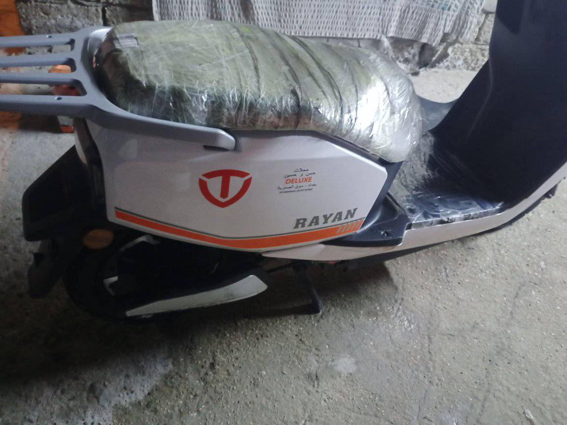 دراجه كهربائيه للبيع جاهزه نظيفه حيل واستفسار اتصال على الرقم ***********
