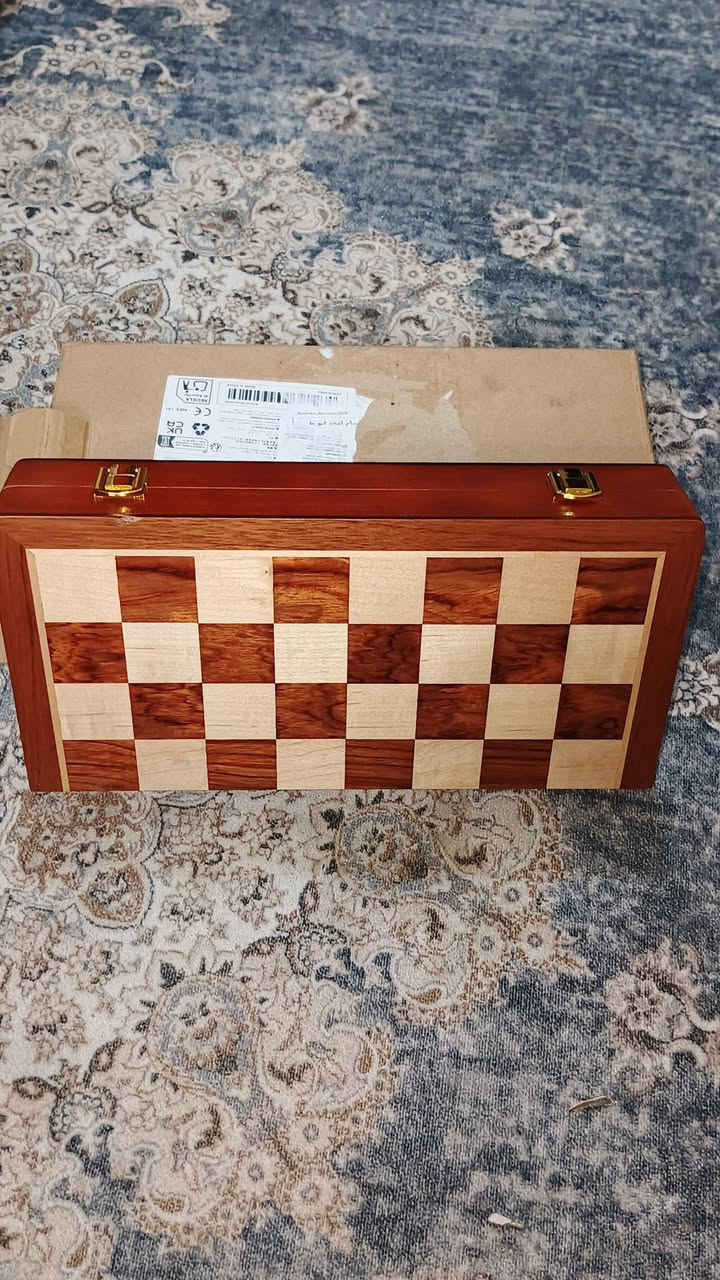 اخوان توفرت يمنه
قطعه شطرنج كامله ممستخدمه 
نفس ماموضح ب الصور القطع لون فضي وبروزني 
وقاعدتها 
السعر 25 
يوجد توصيل


**إذا كنت صاحب هذا الإعلان وتريد حذفه لأي سبب، رجاءا أرسل رسالة إلى الدعم الفني**