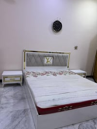 غرفه شبابيه نفرين خمس قطع نظيفه السعر 275 للاستفسار 07716710877