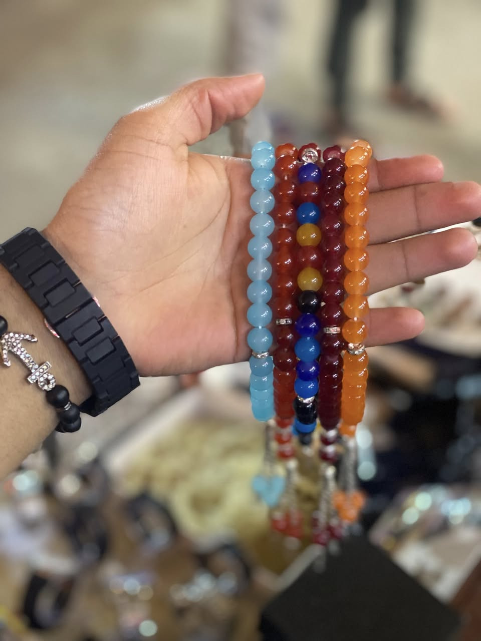 من رخصت الادمن
بضاعه جديده من الساعات والاكسسوارات والاسعار داخل الصور 

العنوان شارع الاطباء مقابيل صيدليه جوهرة الشرقاط 
او مقابيل فرع الاحذيه


**إذا كنت صاحب هذا الإعلان وتريد حذفه لأي سبب، رجاءا أرسل رسالة إلى الدعم الفني**