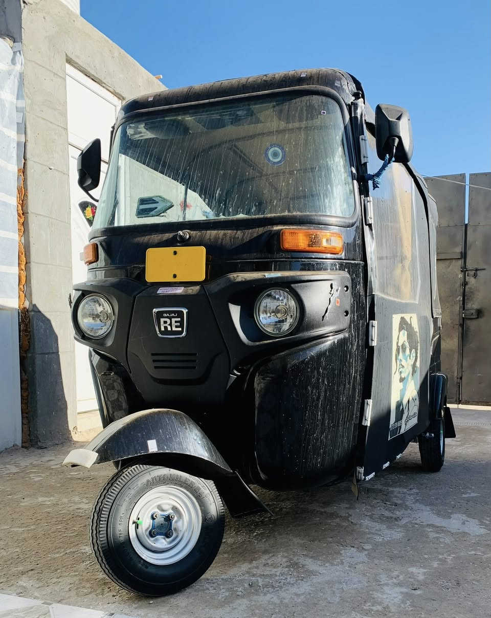 السلام عليكم تكتك لبيع موديل 23 طالعه 24 بيها باج زيرو كفاله عامه اوراق تحويل وصل بسمك خالد وصادق مكان بابل الهاشميه ***********
