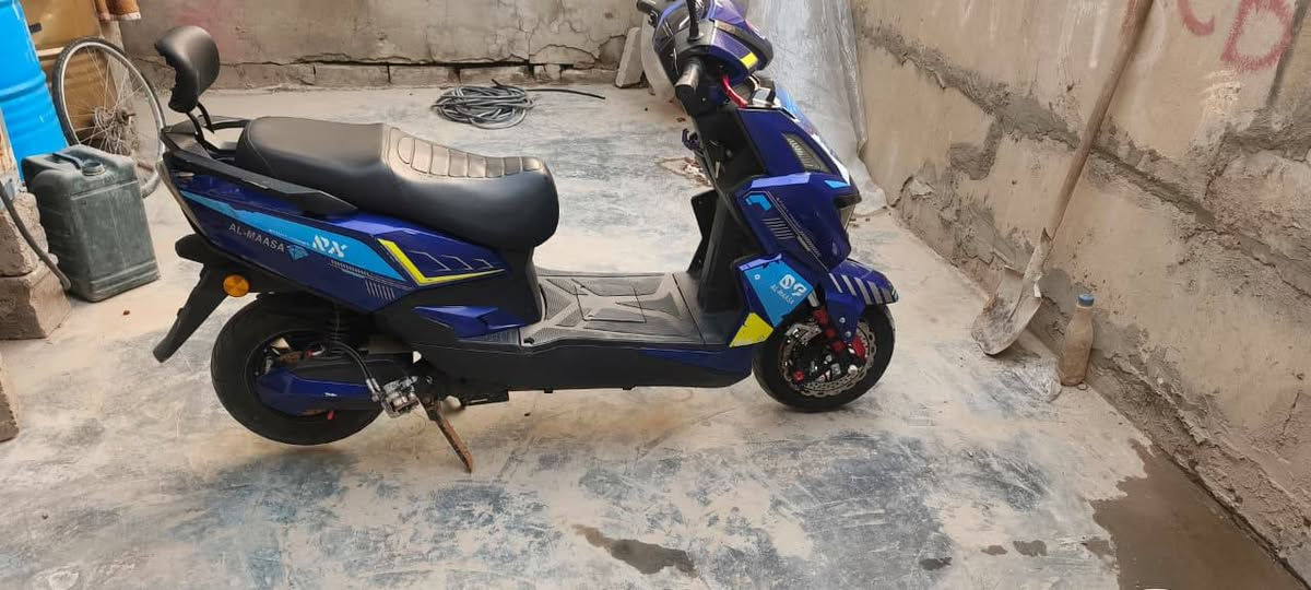 السلام عليكم
دراجه شحن سكنز شركه الماسه لبيع

ما ناقصه اي شي فقط فج بريك خلفي طاك 

بطاريات تقريباً يقرن 8 

تاخذه ع فحص اي شي ما ناقصه تشغل وتطلع 

سعر 585 بي مجال لطيبين 
وتساب ***********
خط ***********
