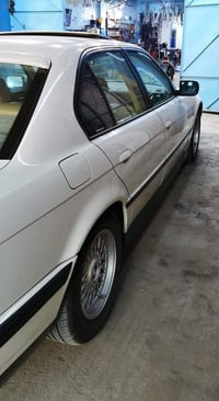 بي ام ٧٤٠ • ١٩٩٧ • فول فتحة