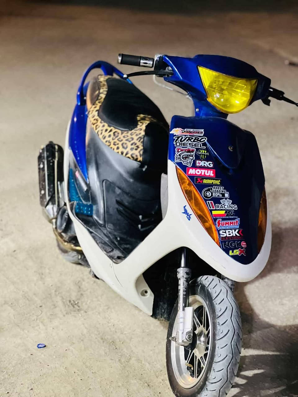 سلام عليكم ماكس عدله 55 بل واقع احله من صوره خير من الله 
شلعه ومعدل تشك لكاع كهربائيات  كامله نكره بكل وقت  معدل ١٢٠ عنوان حله ابو خستاوي سعر 575 وبيه مجال ***********
