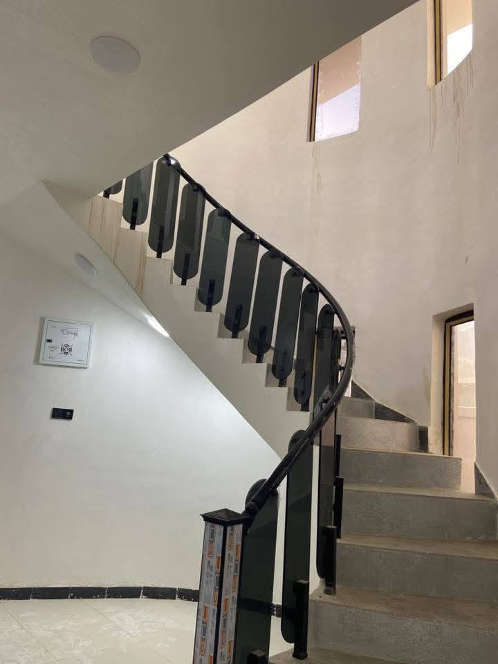 متوفر الان دار #للايجار
موقعه #التقيه_الثالثه_مجمع_الروان
البيت داخل المجمع 
كافه الخدمات متوفره

يحتوي البيت علئ ثلاث غرف نوم وصاله ومطبخ واستقبال وصحيات 

للاستفسار اكثر 
#واتساب_اتصال_***********
أو مراجعه مكتب السند للعقار الكائن في الجزائر شارع المطاعم مقابل مدارس التفوق الاهليه
