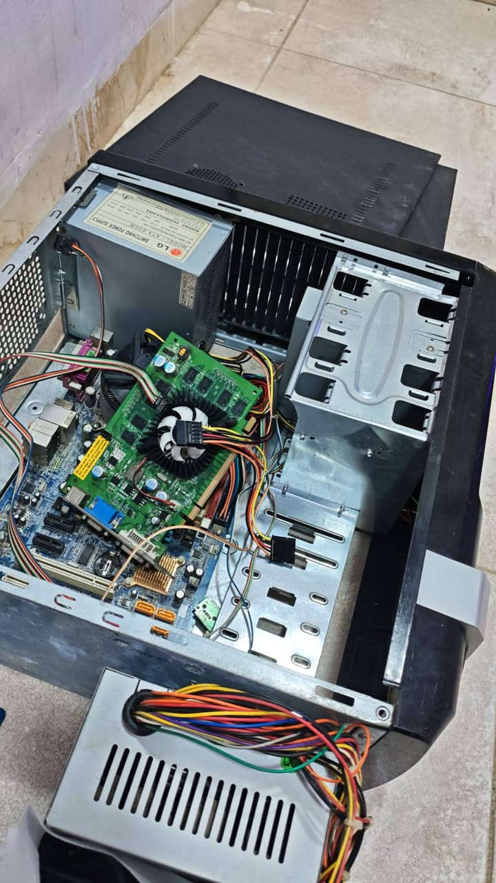 السلام عليكم 
عندي شغله غراض حاسبه قديمه


**إذا كنت صاحب هذا الإعلان وتريد حذفه لأي سبب، رجاءا أرسل رسالة إلى الدعم الفني**