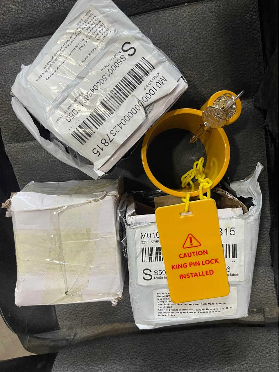 قوفڵی تانکی تریلە  بۆ پارستنی تەنکەرەکەت لە بردنی لە پیمەکەی دەخەی  کامل ئاسن بەس بە کلیلی خۆی  دەبێتەوە  گەیاندن هەیە *********** كويسينجاك, أربيل
