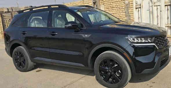 ارخص سورنتو 🔥
للبيع كيا سورنتو 2023 وارد امريكي🚘🚘
٤سلندر رقمها بغداد
ماشية 12 الف 
لون اسود

السعر علق بكلمة تم ويوصلك السعر بثواني🤖🤖

المواصفات
سقف بانورامي.
مقاعد جلدية، كهربائية، مع تدفئة وتبريد في الفئات العليا.
شاشة لمس كبيرة مع نظام صوتي من Bose في الفئات العليا.
نظام شحن لاسلكي للهاتف.
المواصفات الخارجية:
كاميرات عدد 5 في الفئات الأعلى.
أضواء زينون وعدسات عالية واطئة.
بريدات في الأبواب بلادية وحماية للصالون.
نظام الأمان:
رادار أمامي وخلفي وجانبي.
نظام تحديد المسار وقيادة ذاتية.
نظام التوقف الذاتي التلقائي.
تنبيه عند الخروج من المسار

للاتصال
***********

لعرض سيارتك راسلنا خاص✅
