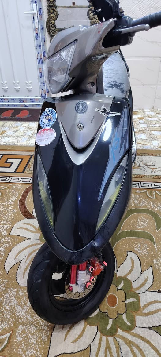 سلام وعليكم شباب دراجه ماكس عداله البيع مال رمبه مكفواله كفاله عامه بيه دبل رياضي من الرمبه جاي وياها او بيهة قطره دهن تزويد او بيهة يدات من شركه HGدراجه نضيفه او مرتبه السعر ٨٠٠ او بيه مجال قليل حك الجيه هاذه رقمي ***********عل وتساب متواجد
