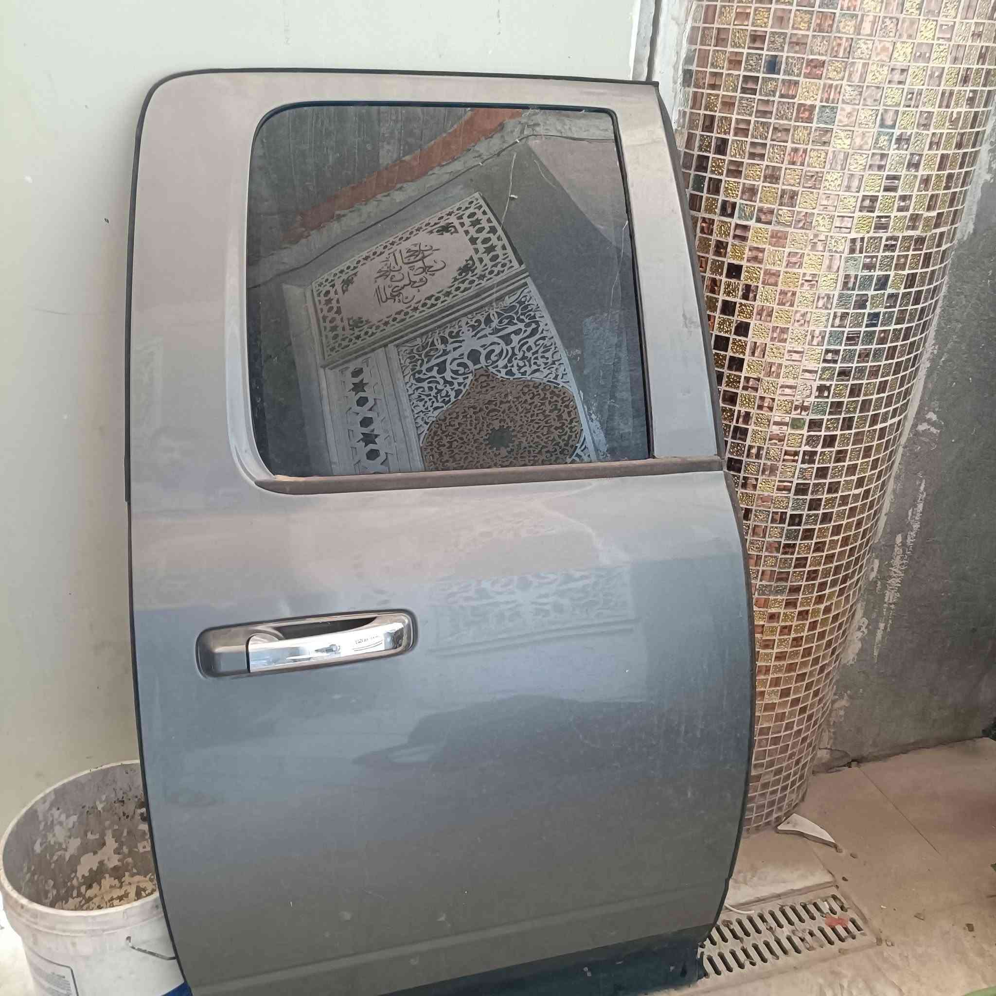 سلام عليكم من رخصت مدير الكروب بيبان وجاملغات ودعميه ودوس وبيبان جمس تيران كولهن للبيع ***********موجودوتساب
