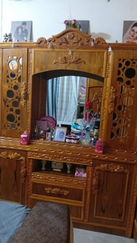 غرفة نوم صاج • مستعملة قليل • الجانب الايسر