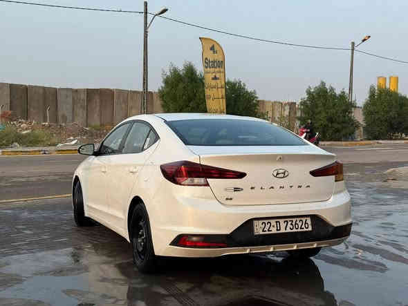 السلام عليكم الانتره موديل ٢٠ امريكي رقم شمالي صور الحادث موجوده  وسونار موجود ماشيه ٩٩ كير مكينه مكفولات  السعر ١٢٦ وبيه مجال ***********
