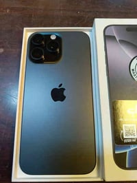 للبيع ايفون 16 برو ماكس ذاكرة 256 لون اسود جديد بطارية 100 مشحون 42 مر...