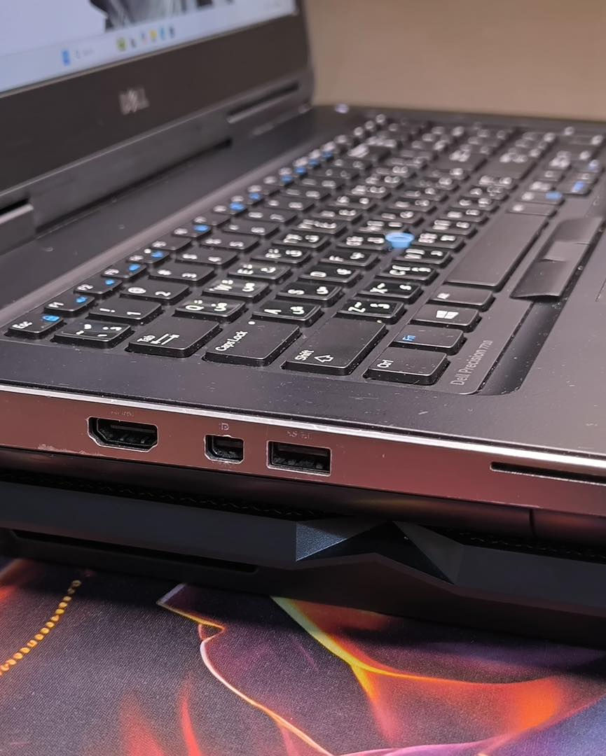 هذا إعلان مرتب وجاهز للنشر 👇

⸻

🔥 عروض العيد من لابتوبيا 🔥

💻 Dell Precision 7710
محطة عمل قوية للأعمال الثقيلة والتصميم 👌

🔹 المعالج: Core i7 الجيل السادس HQ
🔹 الرام: 8GB DDR4 (قابل للتطوير)
🔹 التخزين: 256GB SSD (قابل للتطوير)
🔹 الشاشة: 17.3 بوصة FHD
🔹 كرت شاشة داخلي: Intel 4GB
🔹 كرت شاشة خارجي: NVIDIA 4GB
🔹 كيبورد: عربي + إنكليزي (ستيكر)

💰 السعر: 350,000 دينار فقط

✨ مناسب للتصميم، المونتاج، والبرامج الثقيلة

⸻

📍 لابتوبيا
📞 واتساب: 0782 219 0781

✔️ ضمان شهر بعد الاستلام
✔️ فحص أمام المندوب
✔️ توصيل سريع خلال 24 ساعة
✔️ تغليف احترافي
✔️ ملحقات كاملة (حقيبة + ماوس + ماوس باد + شاحن أصلي)
✔️ نظافة عالية

📍 موقعنا: بغداد - الأمين الثانية - شارع النواب

⸻

📢 لا تفوّت عروض العيد! الكمية محدودة 🔥
