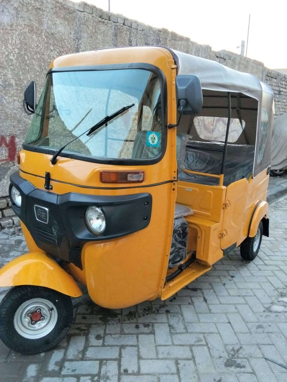 السلام عليكم شباب تكتك للبيع مديل ٢٢  شهر 7   لسنويه انكليزي   لوحات بالمرور تحويل ثاني يوم  تكتك كفاله لغوده صفاح كفاله من صبغ والمعجون مكينه ناعمه ترأيها يخبل   مكاني مدينه الصدر (سعرها 9خابرني وتدلل)  ***********
