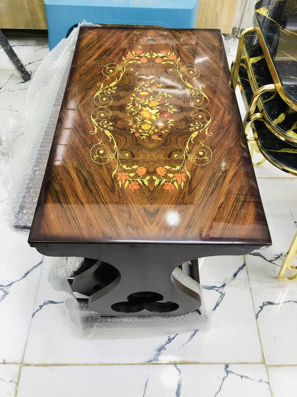 كلشي تحتاجه موجود يمنه وبالقسط المريح وتدللون اهلاً وسهلاً بالجميع 
العنوان :- الزبيديه حي العسكري مجاور المدرسه الحديديه مقابل المتنزه الكبير 
(***********)
