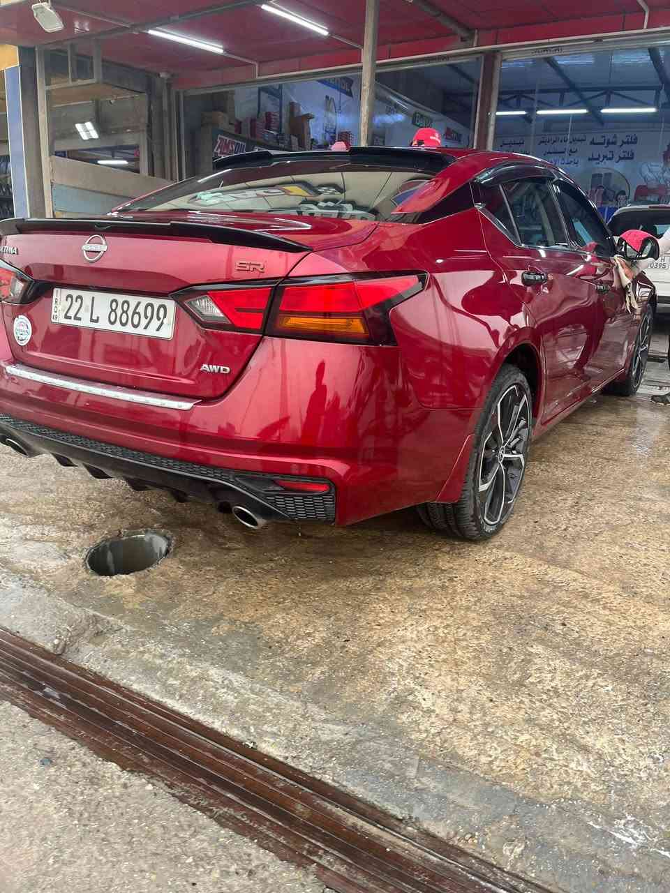 نيسان التيما 2023 SR للبيع
سلام عليكم 
نيسان التيما 2023 SR للبيع
-بدون صبغ وبدون تبديل  
ضررها خفيف ، بيها بارد بجاملغ السايق وبارد قليل بحافة البنيد ويه تكحيل على كدهن
ايرباك ستيرن طاك وراجع سستم
 صور الحادث والسونار نشرتهن

-بيها نقص رادار امامي مسروق ، قاعدته والفيش موجودات جيب وشد 

-ماشية 43 الف كيلومتر  
مواصفاتها :محرك 2500, تشغيل بصمة وتشغيل عن بعد رادار خلفي ومانع اصطدام ، نقط عمياء جانبية ، كشن السايق كهربائي ، ويل 19 SR ، شفتات ستيرن ، AWD   

السعر : 178 ورقة وبيها مجال بسيط
السيارة رقم اربيل ، تحويل او وكالة بكيفك
عنواني : كربلاء - الهندية   
رقمي : ***********

