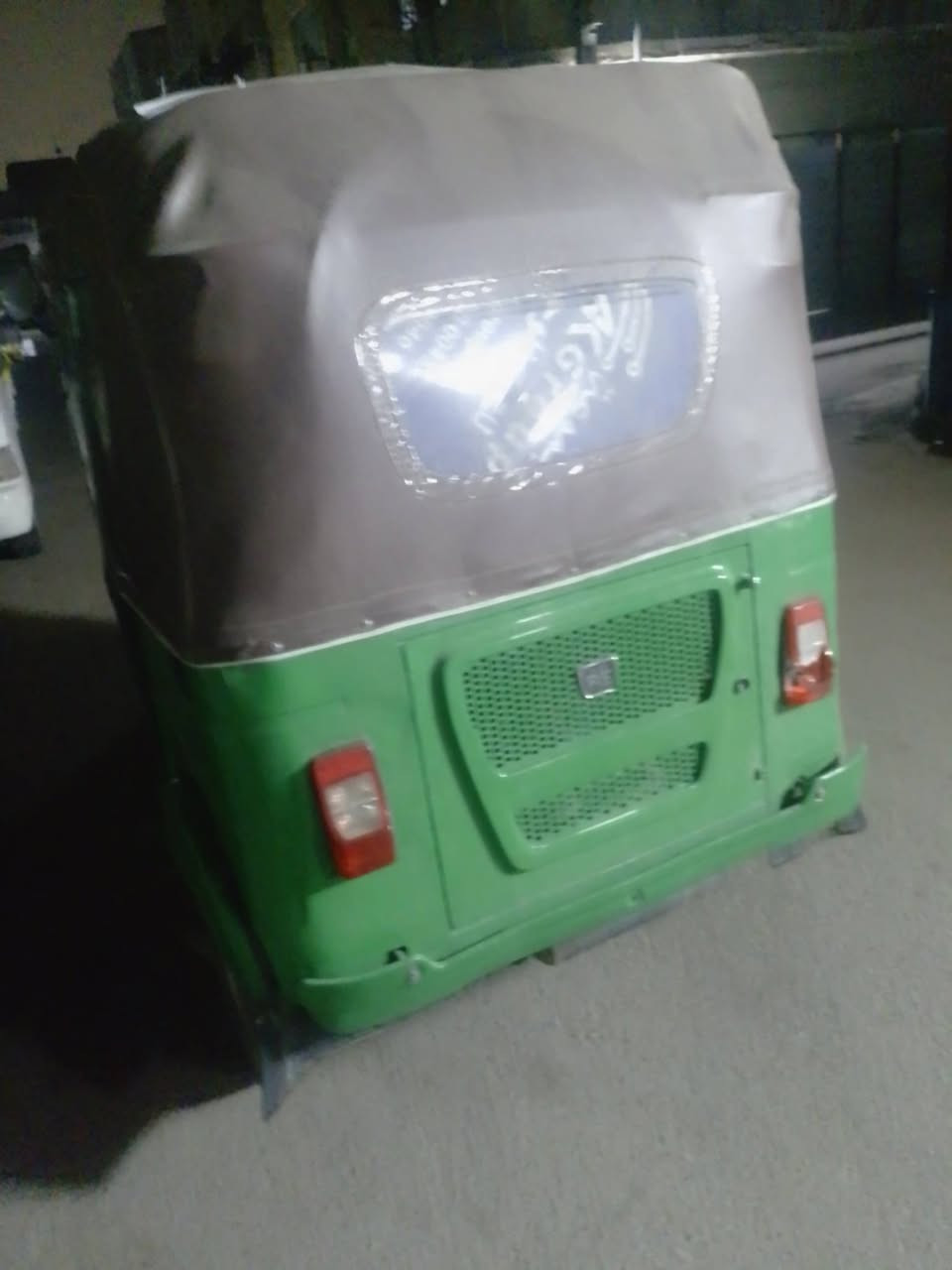 السلام عليكم 2022 شهر ال 11 مضلع رقم وسنويه بسمي بيها ضرب بلصفحه بس الهلال ب 9 وبيها مجال 
***********
