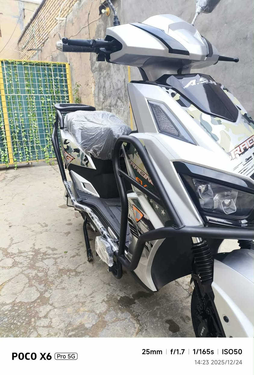 ماطور شحن 2025 جديد
نوع سكنس 
6بطاريه شرط الفحص 
ملف 3000
ماشيه 600 بعده زيرو 
درع 
اشاير لد 
لايتات لد اربع عدسات 
نضام بارك 
نضام رجوع خلف 
تايرات حجم 12
عنوان ديالى جلولاء 
سعر 950بي مجال ***********
