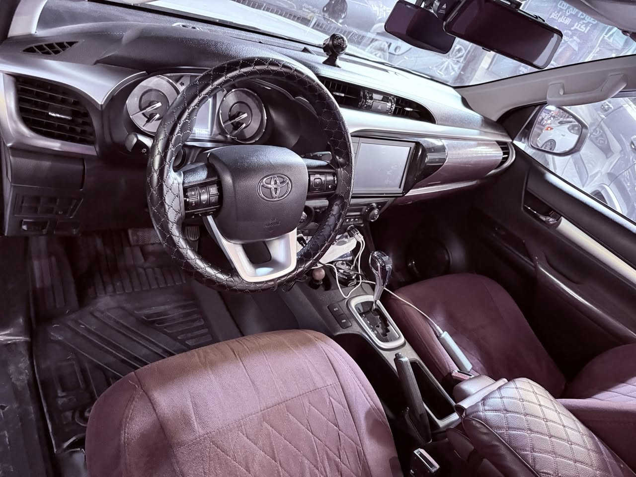 هايلوكس موديل 2022 مكفولة من الصبغ ماشيه 94 الف بأسمي تحويل او وكالة مكانها بغداد تشغيل سويج فور ويل السيارة وجاهزة اي نقص مابيها مدوشمة ارضية وكشنات وبيها كامرات تسجيل تخم تاير جديد محرك وكير وحدادية شرط الفحص مكفولات السعر 31.000$ وبيها مجال بسيط للشراي بدون مراوس بيع فقط ***********
