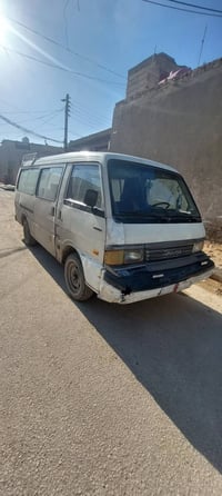 مازده للبيع مستعجل ع بيعتها سياره نضيفه بس ما غاسلها لئن مستعجل شراي ي...