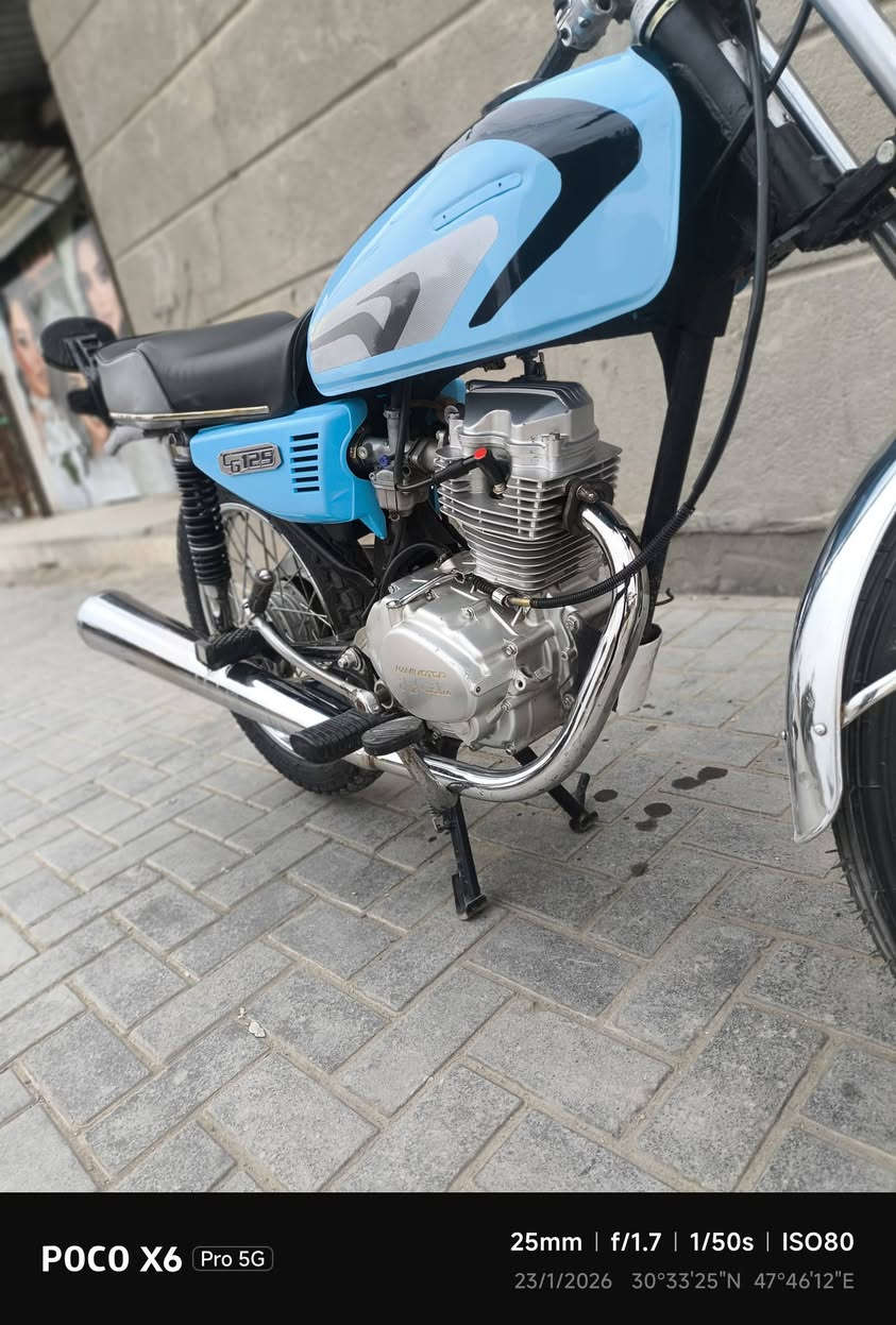 سلام عليكم الدراجه لبيع كامله مكمله دراجة أدوات ومستعجل ع بيعتها السعر550وبيها مجال ***********
