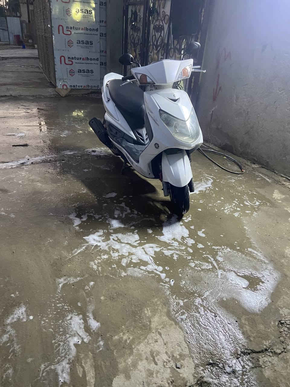 سكنس فحل مكينه جديده دراجه كلها بلاديه فقط هاي البلكفر صارت عندي قبل شويه 700 قفل من الأخير  بغداد حي اور ***********
