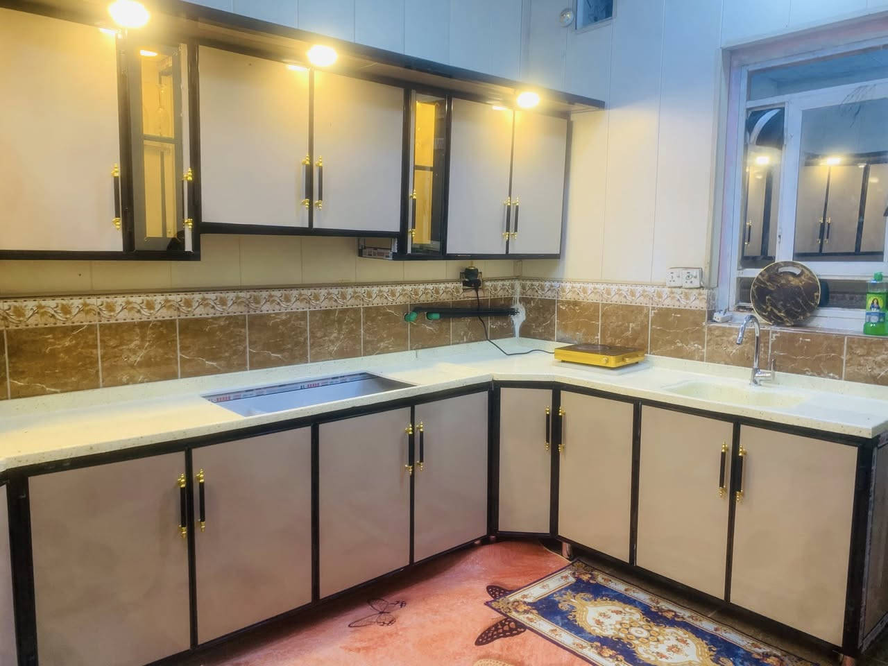 مستعدون لعمل كافة أعمال الالمنيوم 
مطابخ المنيوم 
مطابخ الهيكل الألمنيوم والابواب خشبhdf
ابواب شبابيك واجهات 
***********
