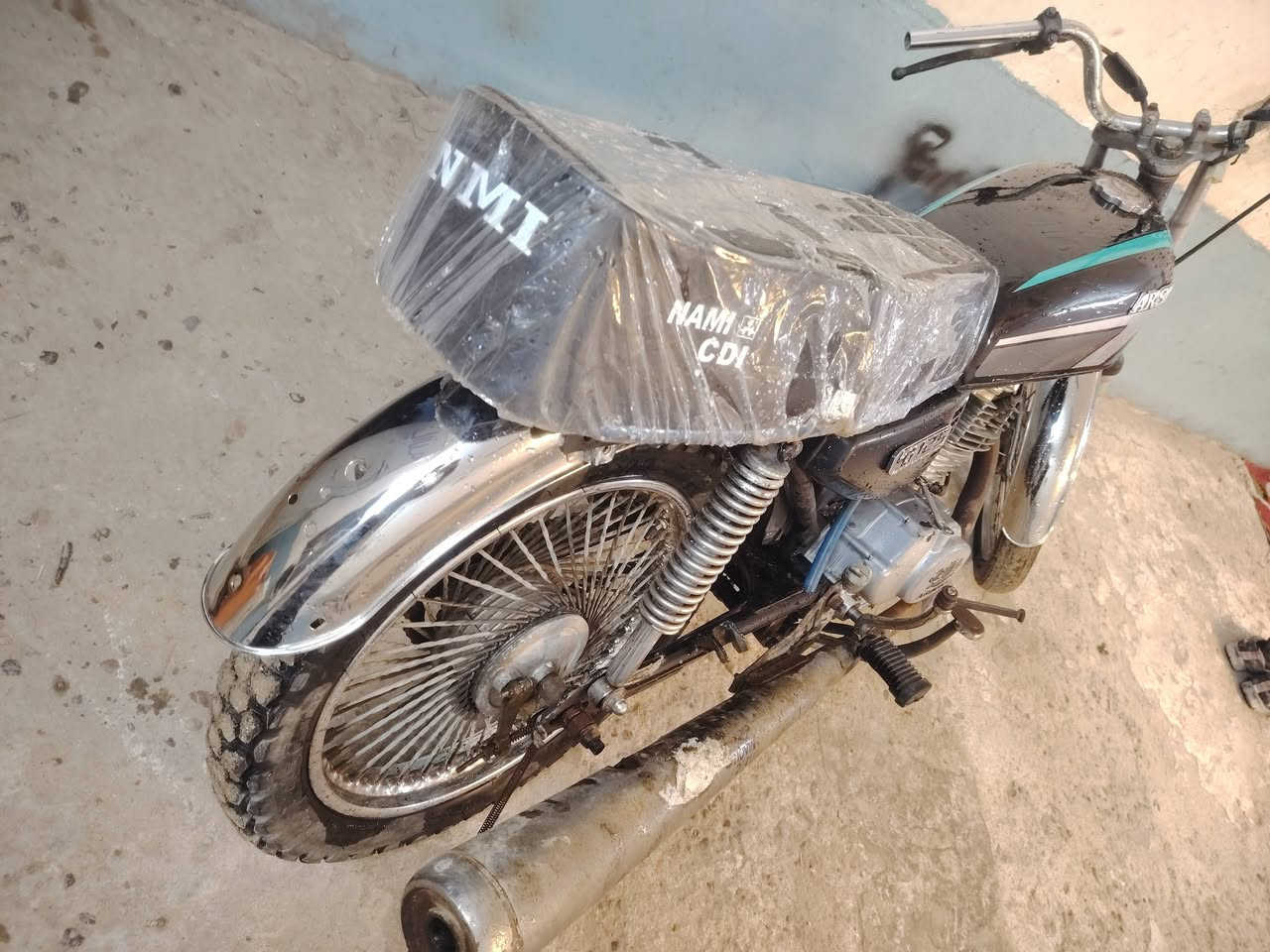 سلام عليكم دراجه كلك للبيع مكفوله من السرقه اول هندر تشتغل عوزهه ترتيبات بسيطه مكاني نجف شارع كربلاء نجف عمود 173. السعر 225. ***********
