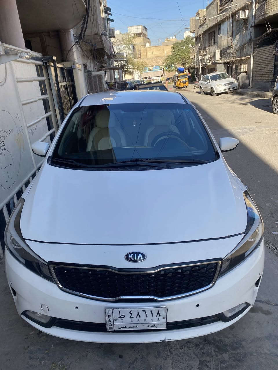 كيا فورتي مديل 2017 للبيع او مراوس بعاليه حديثه
حادث امريكا جاملغ وبنيد ونفسهن معمريهن ليبل واحد
وبلعراق باب السايق  اثر شخوط بخ فقط بدون معجون

لغد شاصي مكفولات تبريد ثلج كهرباييات كله مكفول
مكينة ٢٠٠٠ دوش المرغوبة طياره كله محسن
گير AT المرغوب مكفول
صدر ٩٠ /١٠٠ سنويه جديده لل 28

السيارة عليهة بوليش ونانو وتلميع تخبل ليرة لوك
عليهة ادامة كاملة مجاول بلكات جويتر منظومة بانزين كاملة عبوه و فيت بم جديد اصلي وكالة وقاعده احتياط دوشمة تفصال ًو ارضيه جلد جديدة ربع ما تصرف عليهة 

جام لايت جديد منضومه زينون ام ٣٠٠ كامره بلاد وشاشه
السيارة رقم بغداد باسمي سعرهة 115 وبي مجال قليل جدآ مكان السيارة بغداد الكرخ شارع حيفا قرب البيروتي الصور وسونار وكل التفاصيل موجودة لحد يخابرني يكلي شبيهة 

***********  واتساب
***********
