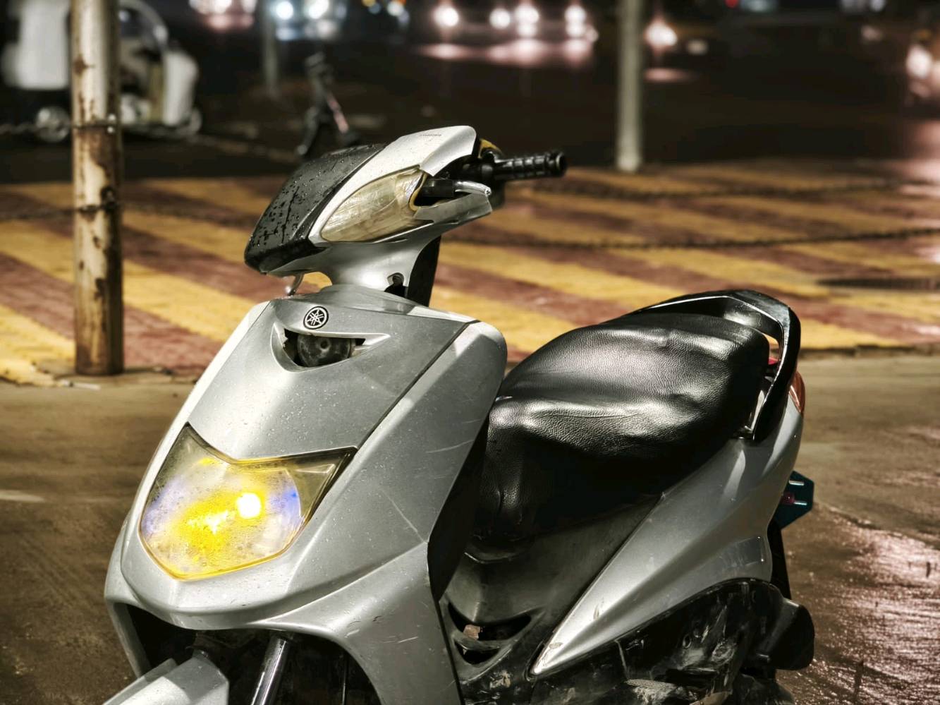 سلام عليكم اخوان سكنس نثية كابريتر 140🏍
كفراتهة كلهة ختم واحد وية السواد 
 شغالة سلف وهندر نص نكرة بكل وقت 
 كهربائيات 💡 كلهة شغالة من الايت للبكلايت 
كلجات رياضي ‌🇰‌🇴‌🇸‌🇴
 تخم تايرات جديد
 الدراج مفتوحة 
لا تنقيص ولا تبخير ولا نضوح مكفولة من كل هاذة 
العنوان الشعب السريدات
للت اصل : *********** متوفر واتساب وخاص 📲