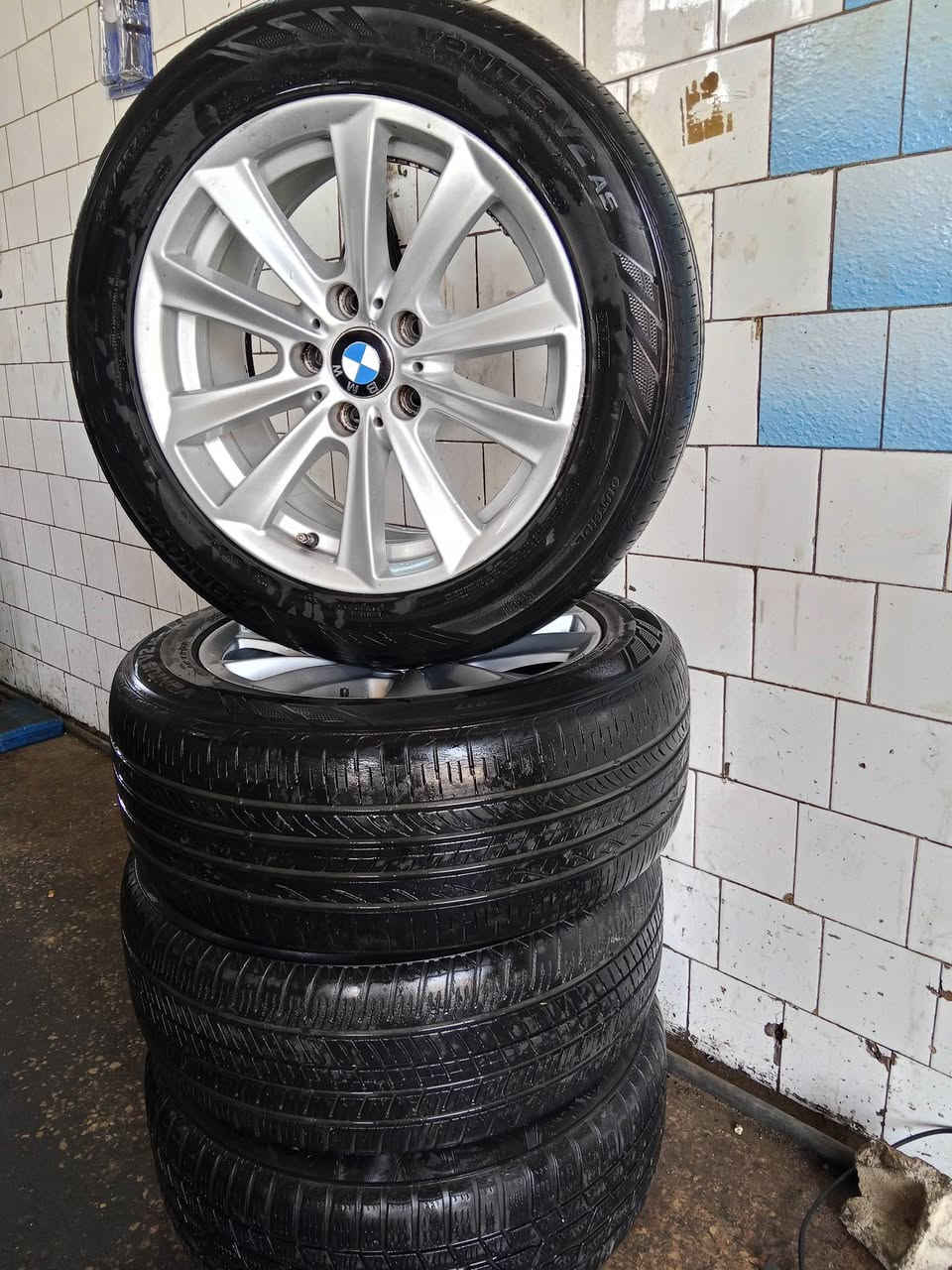 السلام عليكم 
متوفر سيريه دايسكوات للبيع f10
مقاس 225/55/17 
لاستفسار ع الرقم 0921347752


**إذا كنت صاحب هذا الإعلان وتريد حذفه لأي سبب، رجاءا أرسل رسالة إلى الدعم الفني**
