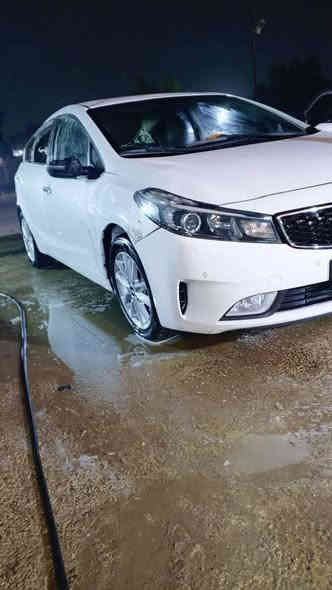 كيا سيراتو 2018 وارد خليجي فول مواصفات عدد بصمه والفتحه تحكم جهتين قفل سرعه شفتات سرعه ماكينه 1600 لون ابيض سابقا كفاله عامه وحاليا حادثه جاملغ الخلفي رقم بغداد انجليزي سنويه  29 مكان السياره بغداد الامين الثانيه شغاله وتمشي
الشراي نتصل ويعرف السعر على هذا الرقم ***********
