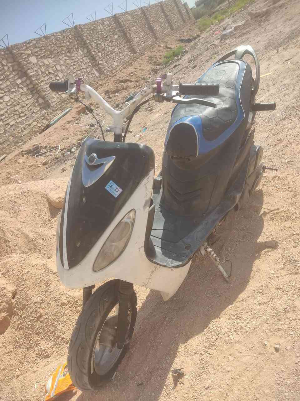 سلام عليكم دراجة ماكس منغولي نقصهة بنزات مال بريك بيع مستعجل 125 قفل رقمي ***********
