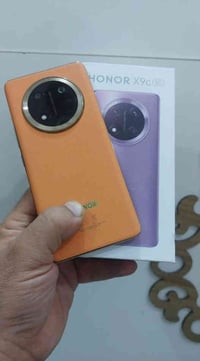 هونر x9c للبيع ذاكره 256 عشوائيه 12 كيكا نضيف مامفتوح مع محلقات الاصلي...