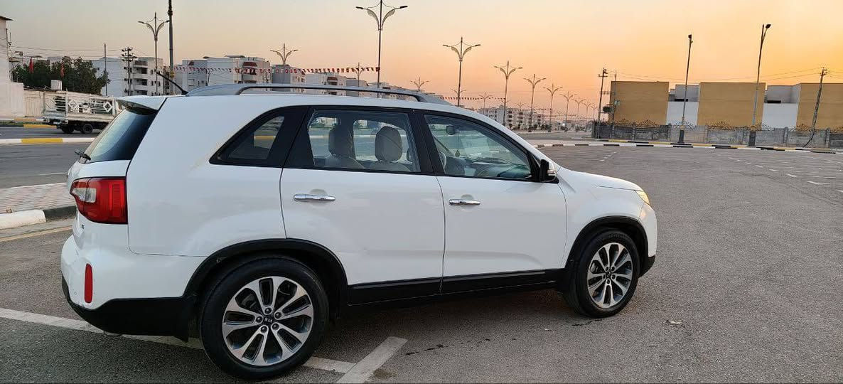 الاتصال على هذا الرقم  معرفه المزيد  عن التفاصيل السياره  والسياره بسمي  ***********
الموديل 2014
