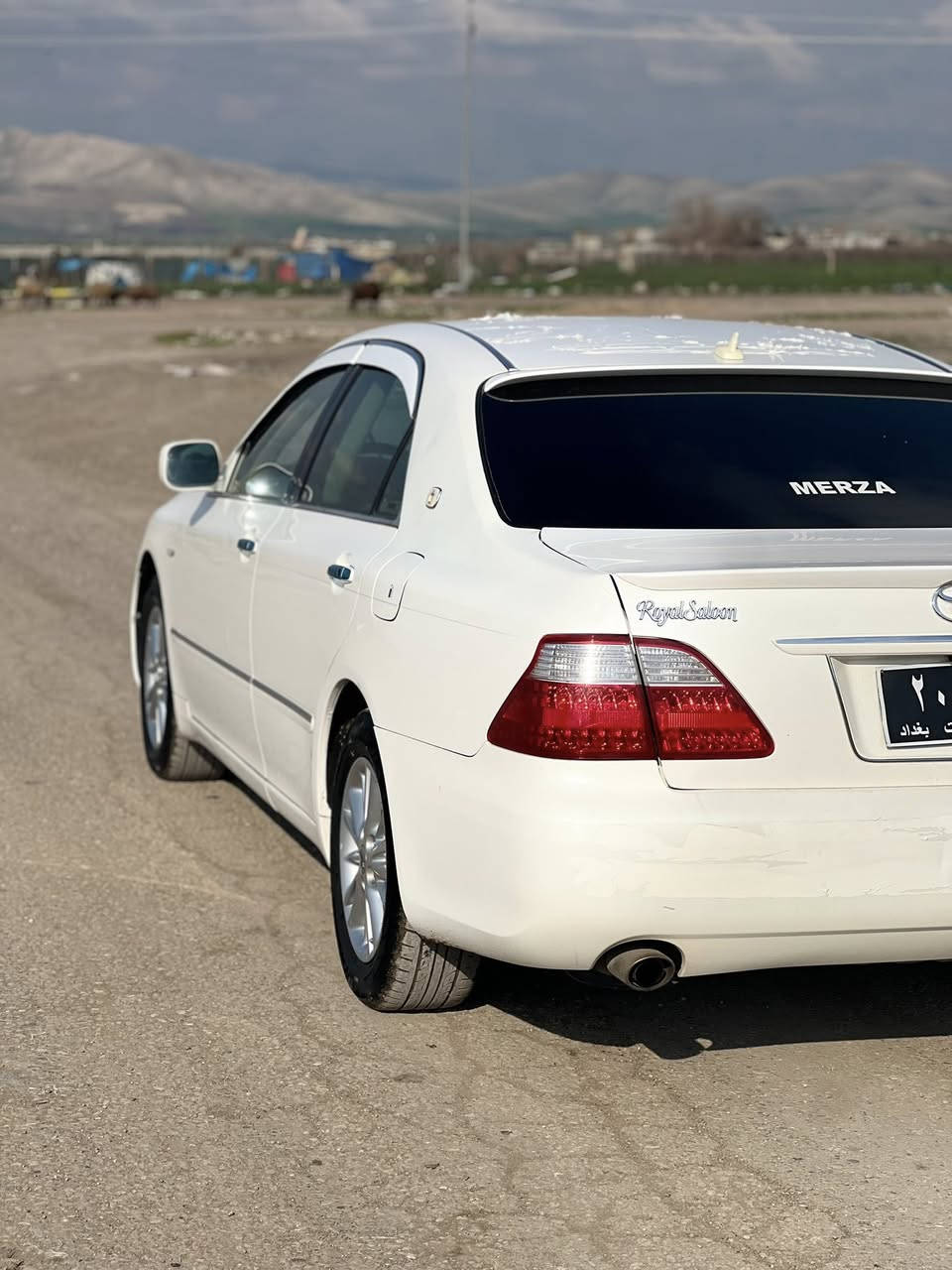 شاهینە 2008 موس  دودوگمەی ناو زەردی مەکینە گەورە ی بئ بۆیاخ بی نوقسانی قەترە بۆیاخی ئەیرەو ئەوروپایشی نییە بێجگە  لەموسەکانی بئ تەقەر رەقە بی نوقسانی 192 هەزار رۆشتوە مالی دۆستە  سعری 72 گلاو مەعامەلە شوێن هەلەبجەی تازە***********
