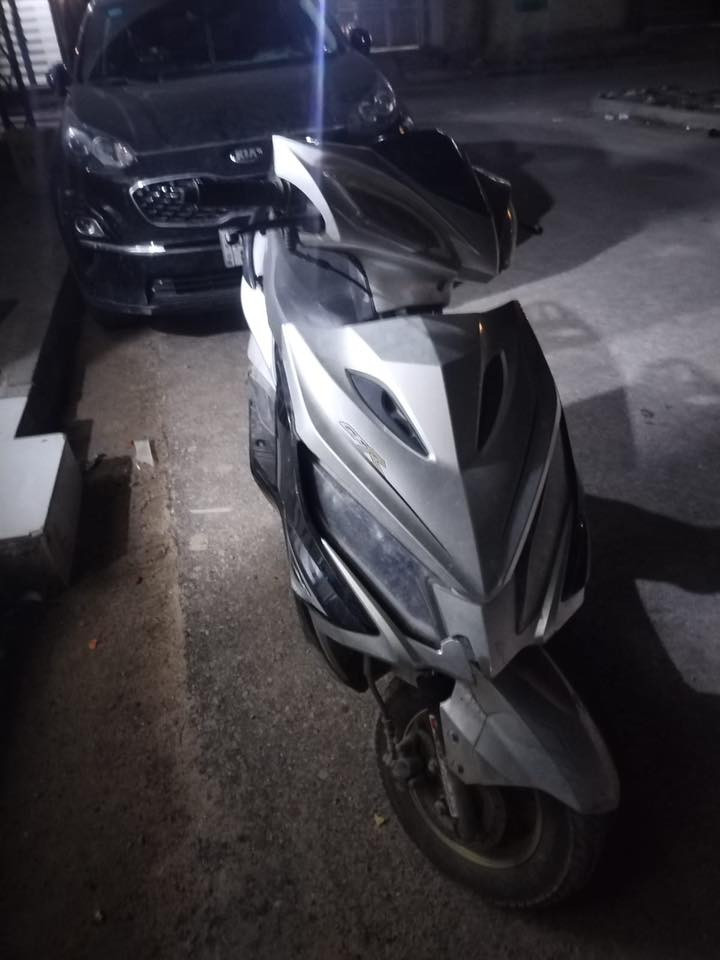 دراجه سكنس صيني سرعه ١٢٠ الدراجه كايمه بس تمشي شغاله  مبيهة شي ابيعهة كايمه شغالة كهربائياتهة بيهة فطر بلكفر الكدام مثل ما موضح بلصورة السعر ٢٢٥ وبيهة مجال قليل الاستفسار التواصل على الرقم***********
